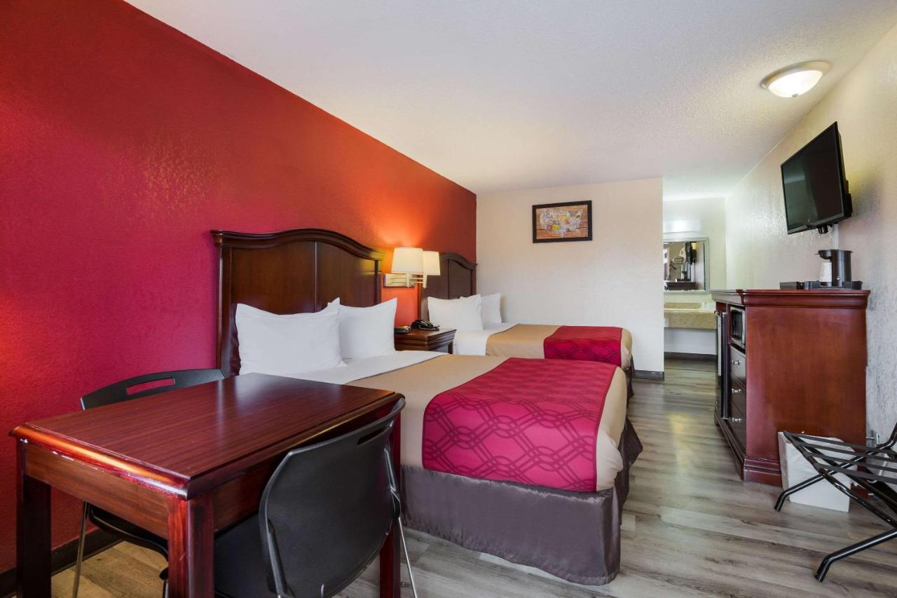 Econo Lodge Historic Area Williamsburg Extérieur photo