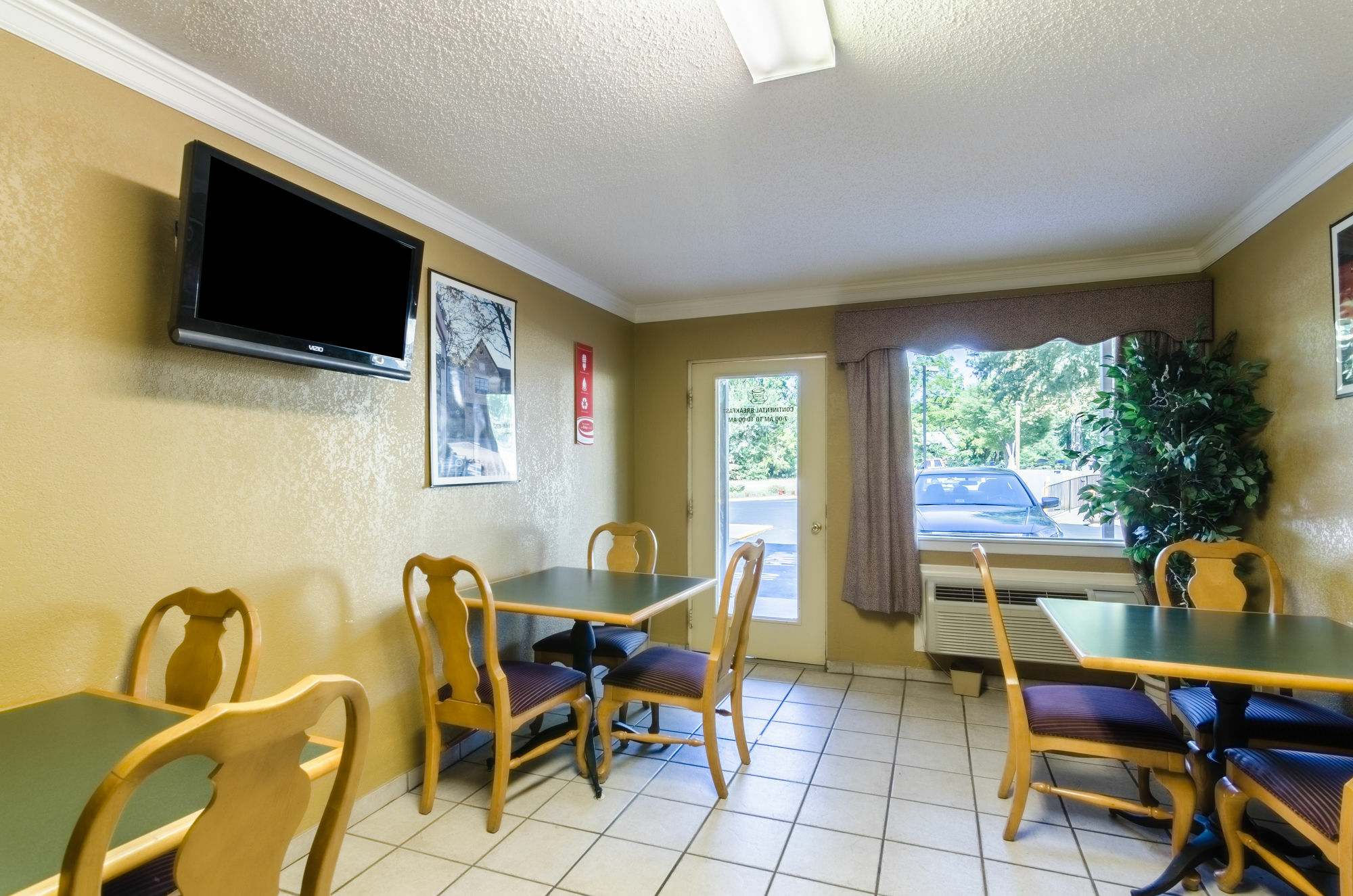 Econo Lodge Historic Area Williamsburg Extérieur photo