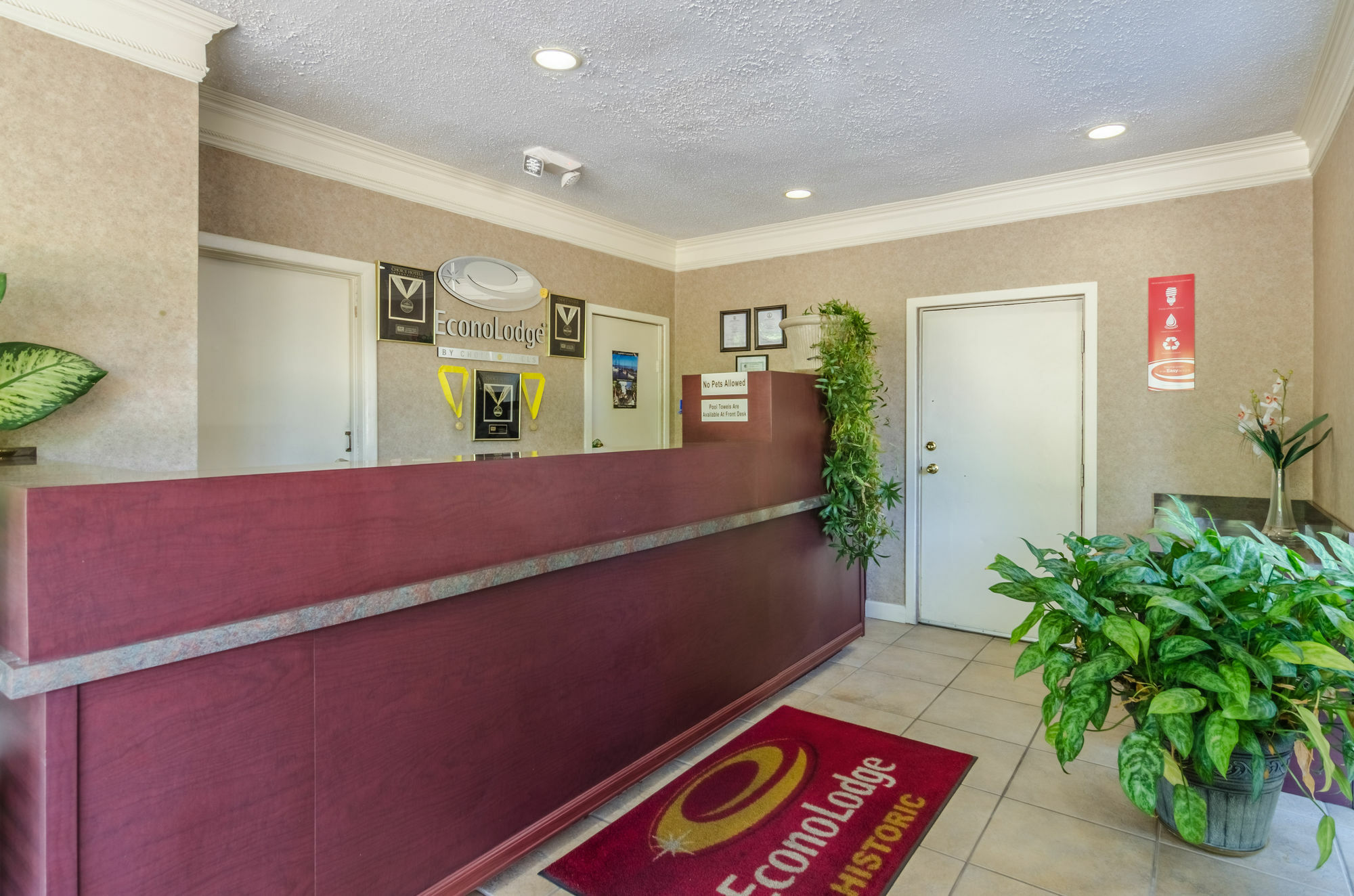 Econo Lodge Historic Area Williamsburg Extérieur photo